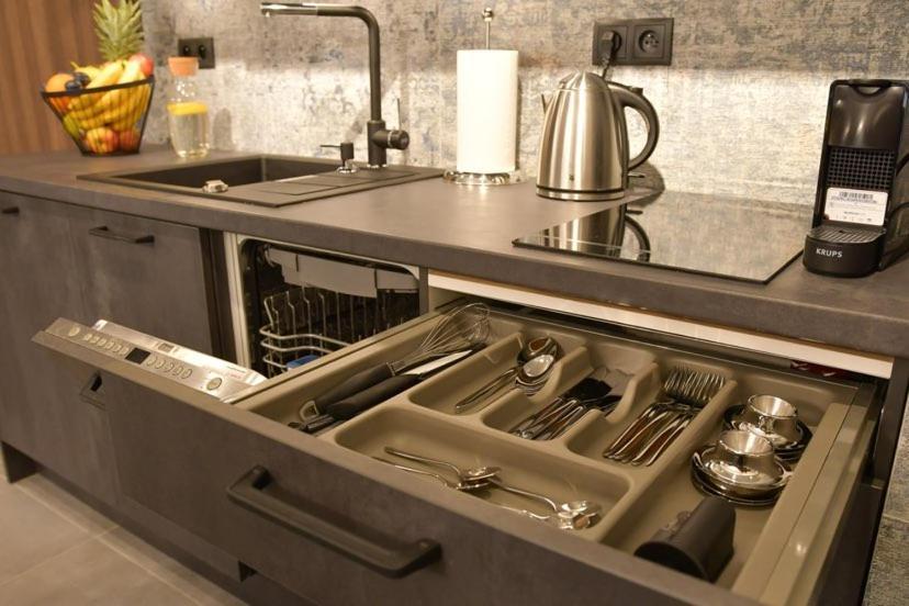 Apartament Prywatny Stone Hill Rackiewicz Z Basenem Szklarska Poreba Luaran gambar